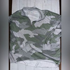 Aerie sweatshirt. Size L.